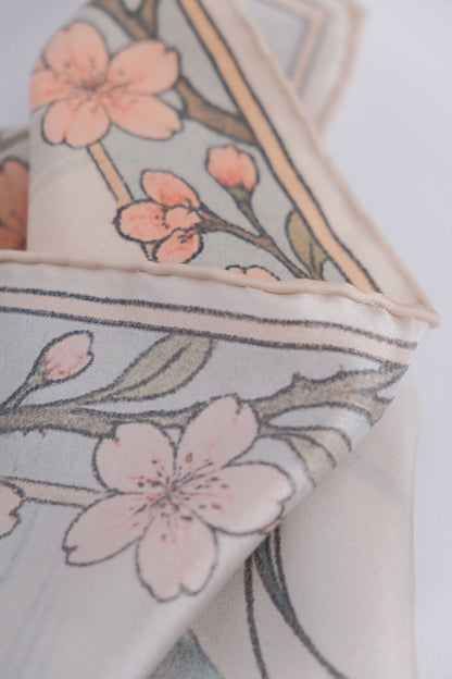 Einstecktuch „Fuji & Kranich“ – 100 % Seide, handrolliert