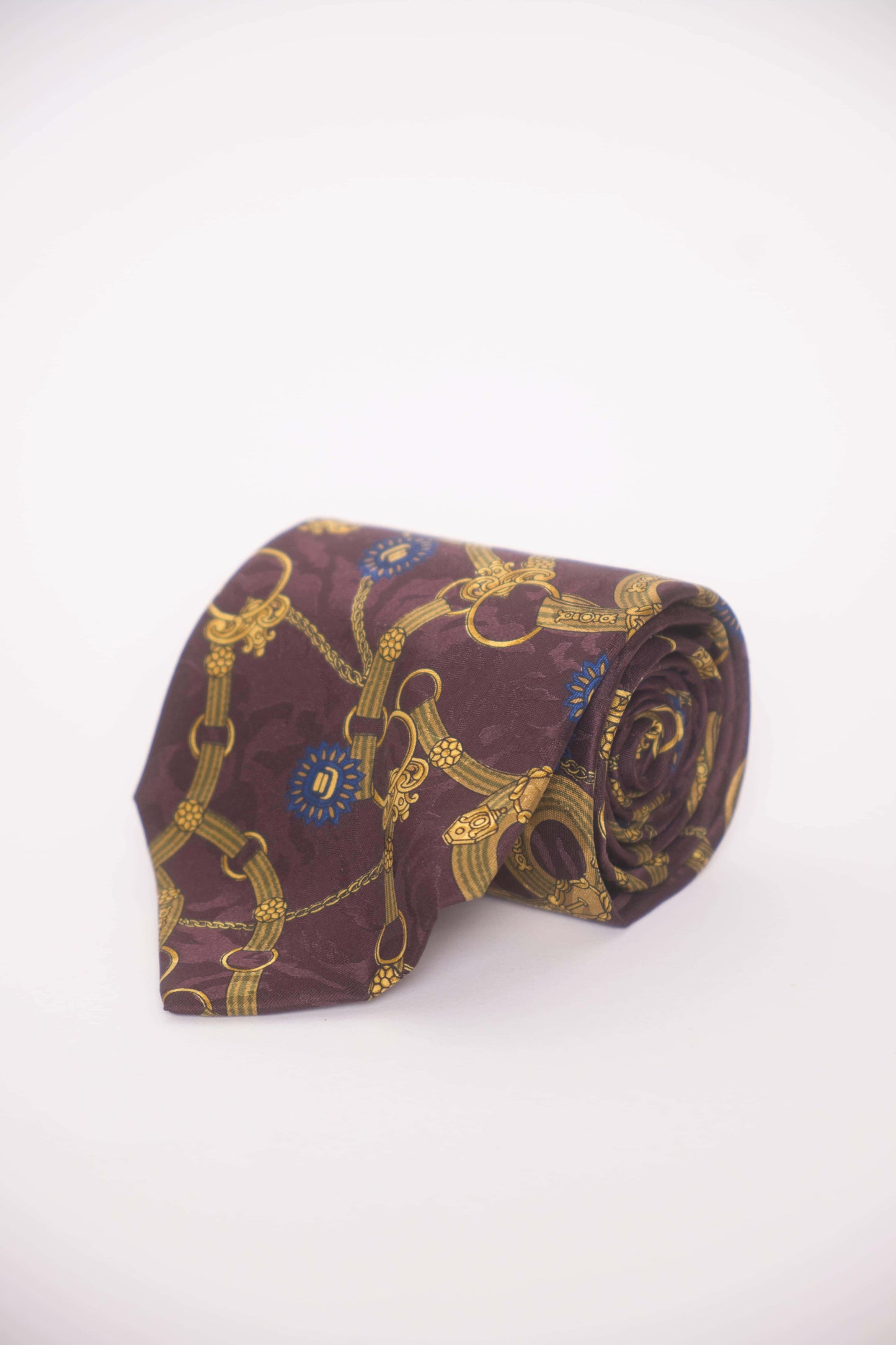 Kuratierte Vintage Krawatten – Tier- & Naturmotiven in Grau- und Grüntönen