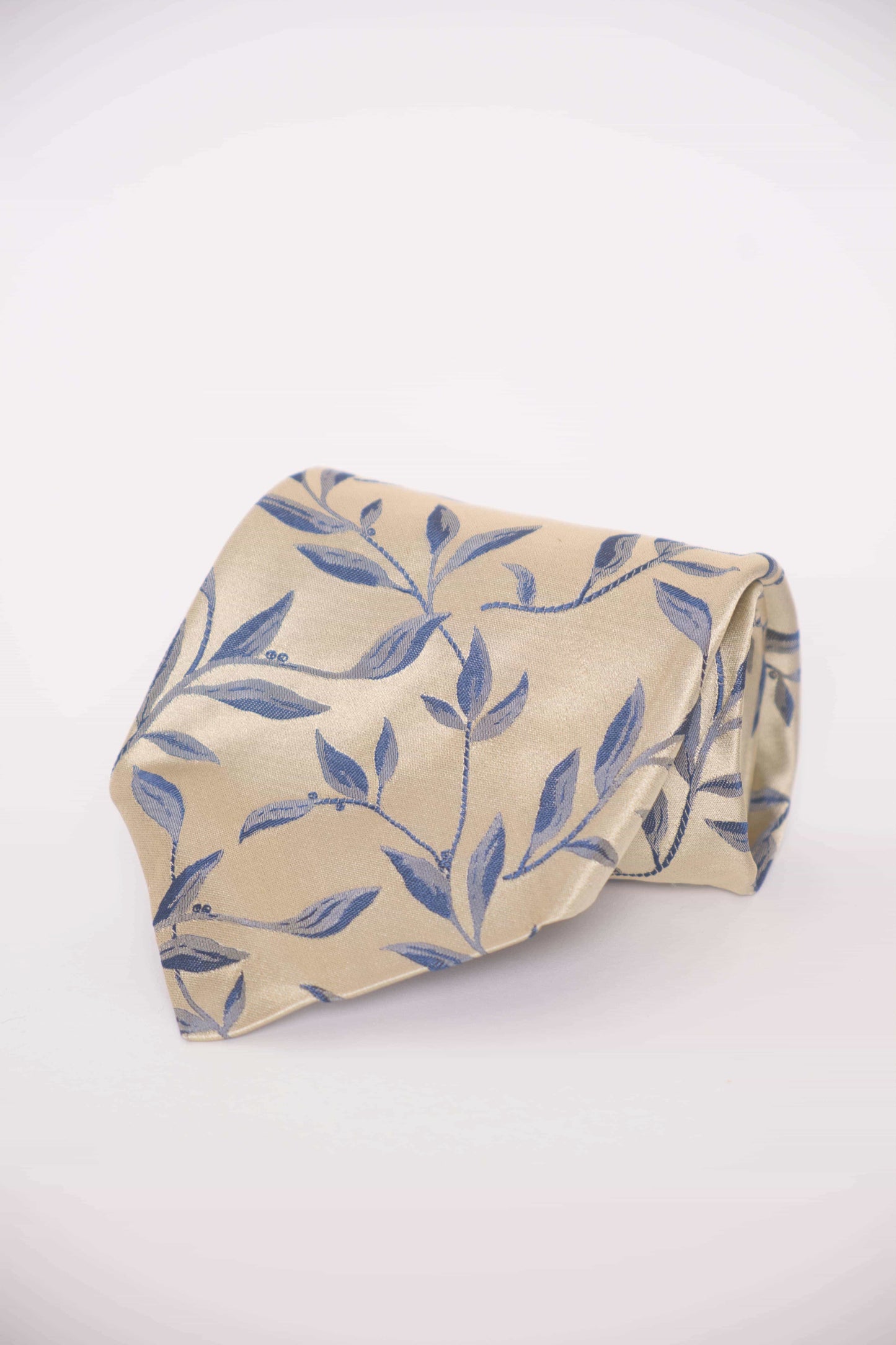 Kuratierte Vintage Krawatten – helle Töne mit Charakter