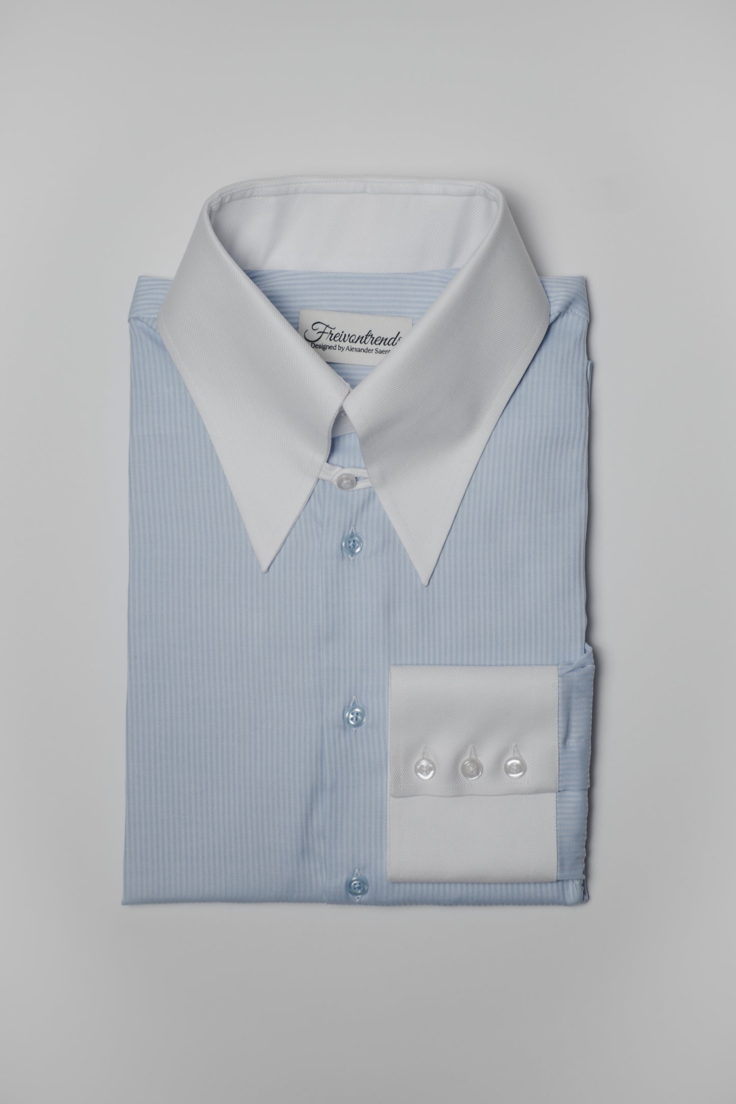 Unifarbenes Spearpoint Collar Hemd